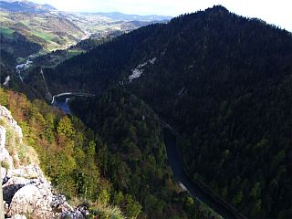 http://geografia_liceum.republika.pl/egzo/dunajec.jpg